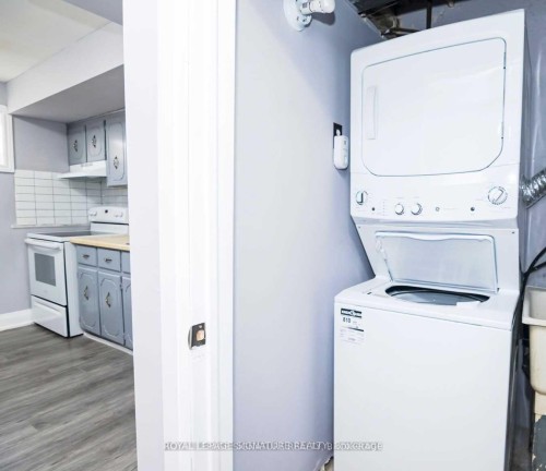 827 Stainton Drive, Mississauga, ON 