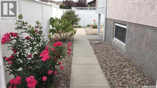 3714 Sandringham Road E, Regina, SK - Outdoor