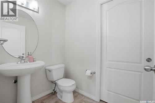 3714 Sandringham Road E, Regina, SK - Indoor Photo Showing Bathroom