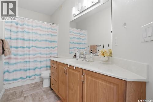 3714 Sandringham Road E, Regina, SK - Indoor Photo Showing Bathroom