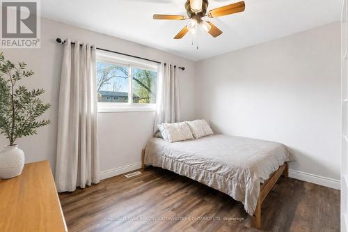 137 Donald Street, Kitchener, ON - Indoor Photo Showing Bedroom
