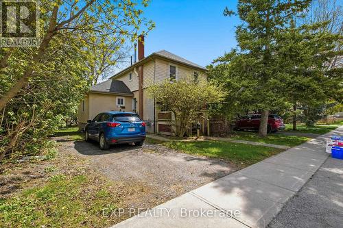 33 BURTON STREET  Belleville (Belleville Ward), ON K8P 1E5