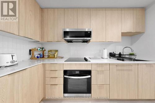 509 - 2501 Saw Whet Boulevard, Oakville, ON - Indoor Photo Showing Kitchen