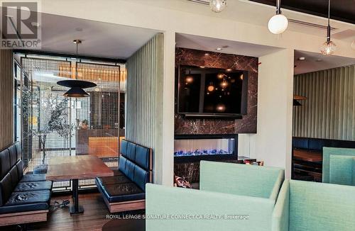 509 - 2501 Saw Whet Boulevard, Oakville, ON - Indoor