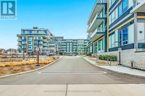 509 - 2501 Saw Whet Boulevard, Oakville, ON - Outdoor