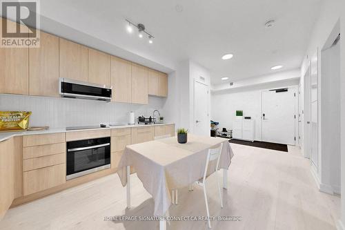 509 - 2501 Saw Whet Boulevard, Oakville, ON - Indoor Photo Showing Kitchen