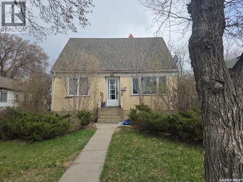 1167 Elphinstone STREET  Regina, SK S4T 3M2