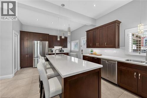 179 Macnab Street N, Hamilton, ON - Indoor Photo Showing Kitchen