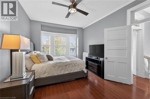 179 Macnab Street N, Hamilton, ON - Indoor Photo Showing Bedroom