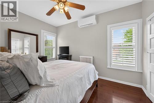 179 Macnab Street N, Hamilton, ON - Indoor Photo Showing Bedroom