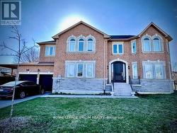 MAIN - 61 ROCKSPRINGS AVENUE Richmond Hill, ON L4S 1P8