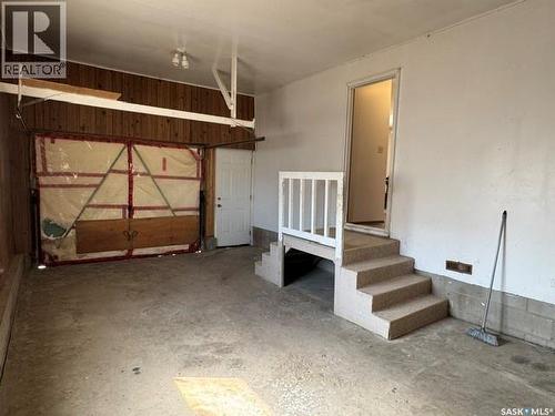 208 2Nd Street Ne, Watson, SK - Indoor