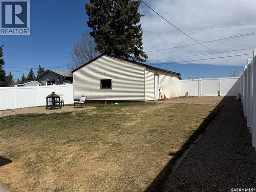 278 8Th Avenue E, Melville, SK - Outdoor