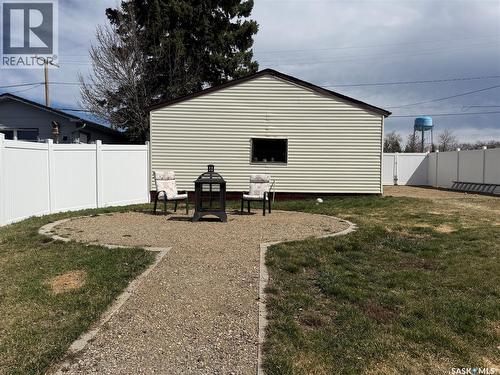 278 8Th Avenue E, Melville, SK - Outdoor