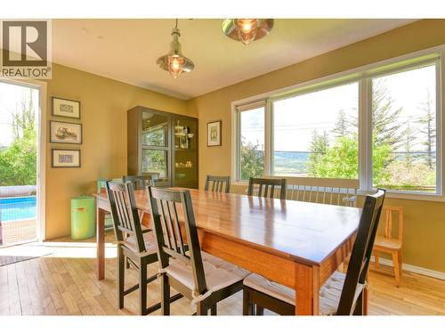8 Windmill Crescent, Williams Lake, BC - Indoor Photo Showing Dining Room