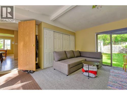 8 Windmill Crescent, Williams Lake, BC - Indoor Photo Showing Living Room