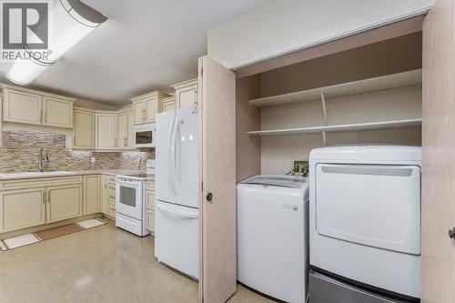 2477 Ingram Road Unit# 310, West Kelowna, BC - Indoor Photo Showing Laundry Room