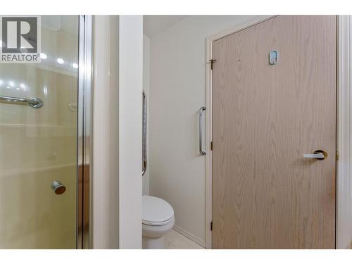2477 Ingram Road Unit# 310, West Kelowna, BC - Indoor Photo Showing Bathroom