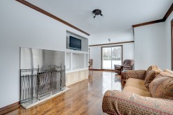 Salon - 