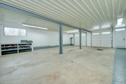 Garage - 