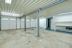 Garage - 