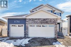 131 Glacial Shores COURT  Saskatoon, SK S7S 1N1