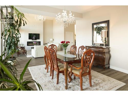 274 Summer Wood Drive, Kelowna, BC - Indoor Photo Showing Dining Room