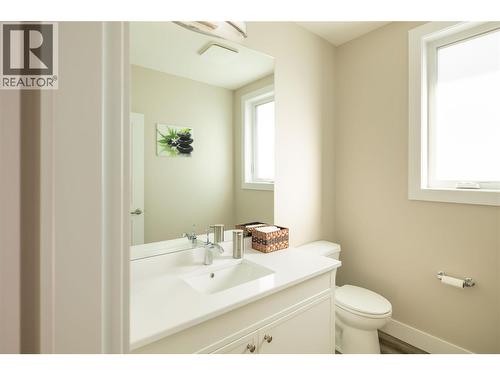 274 Summer Wood Drive, Kelowna, BC - Indoor Photo Showing Bathroom
