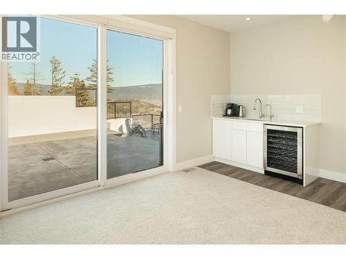 274 Summer Wood Drive, Kelowna, BC - Indoor Photo Showing Other Room