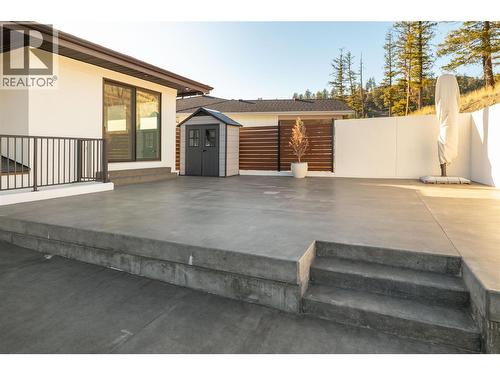 274 Summer Wood Drive, Kelowna, BC - Outdoor