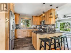 Lots of counter space - 