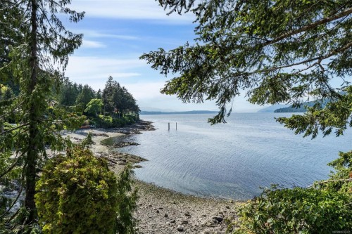 960 Lands End End, North Saanich, BC 
