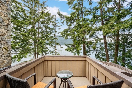 960 Lands End End, North Saanich, BC 