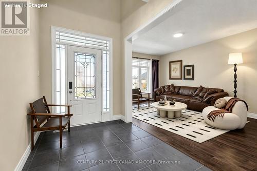 111 Bradwell Chase, London North (North R), ON - Indoor