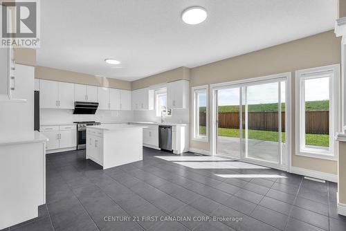 111 Bradwell Chase, London North (North R), ON - Indoor Photo Showing Kitchen