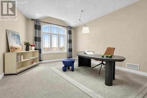 111 Bradwell Chase, London North (North R), ON - Indoor