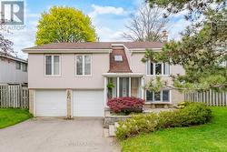 41 PLAINSMAN ROAD  Mississauga, ON L5N 1C4