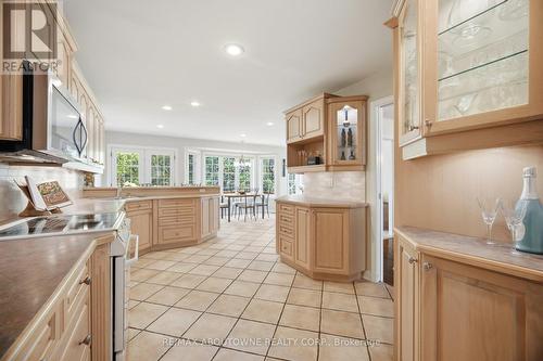 41 Plainsman Road, Mississauga, ON - Indoor Photo Showing Kitchen With Double Sink