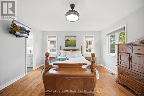 41 Plainsman Road, Mississauga, ON - Indoor Photo Showing Bedroom