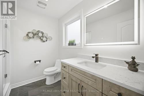 41 Plainsman Road, Mississauga, ON - Indoor Photo Showing Bathroom