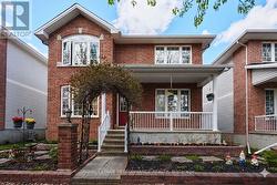 317 PARKIN CIRCLE Ottawa, ON K1T 4G6