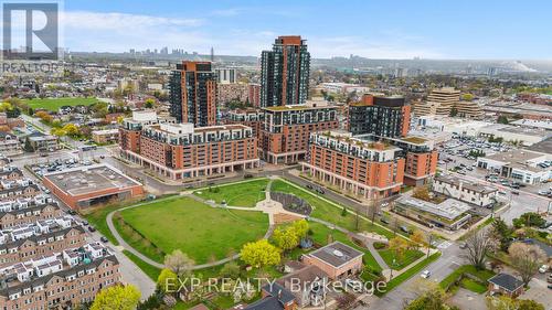 729 - 830 LAWRENCE AVENUE W  Toronto, ON M6A 0A2