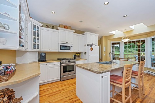 2812 Southey Point Rd, Salt Spring, BC 