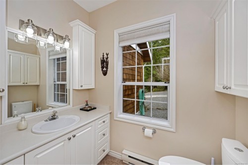 2812 Southey Point Rd, Salt Spring, BC 