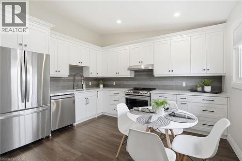114 Luscombe Street, Hamilton, ON - Indoor