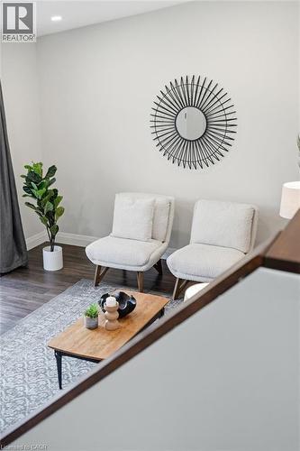 114 Luscombe Street, Hamilton, ON - Indoor