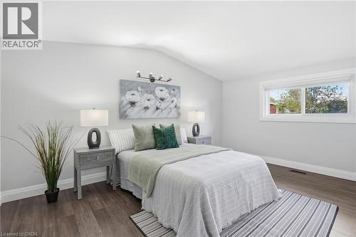 114 Luscombe Street, Hamilton, ON - Indoor Photo Showing Bedroom