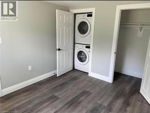 114 Luscombe Street, Hamilton, ON - Indoor Photo Showing Laundry Room