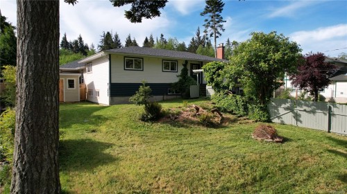 7147 Wright Rd, Sooke, BC - Outdoor