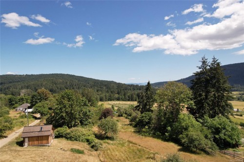 1832 Fulford-Ganges Rd, Salt Spring, BC 